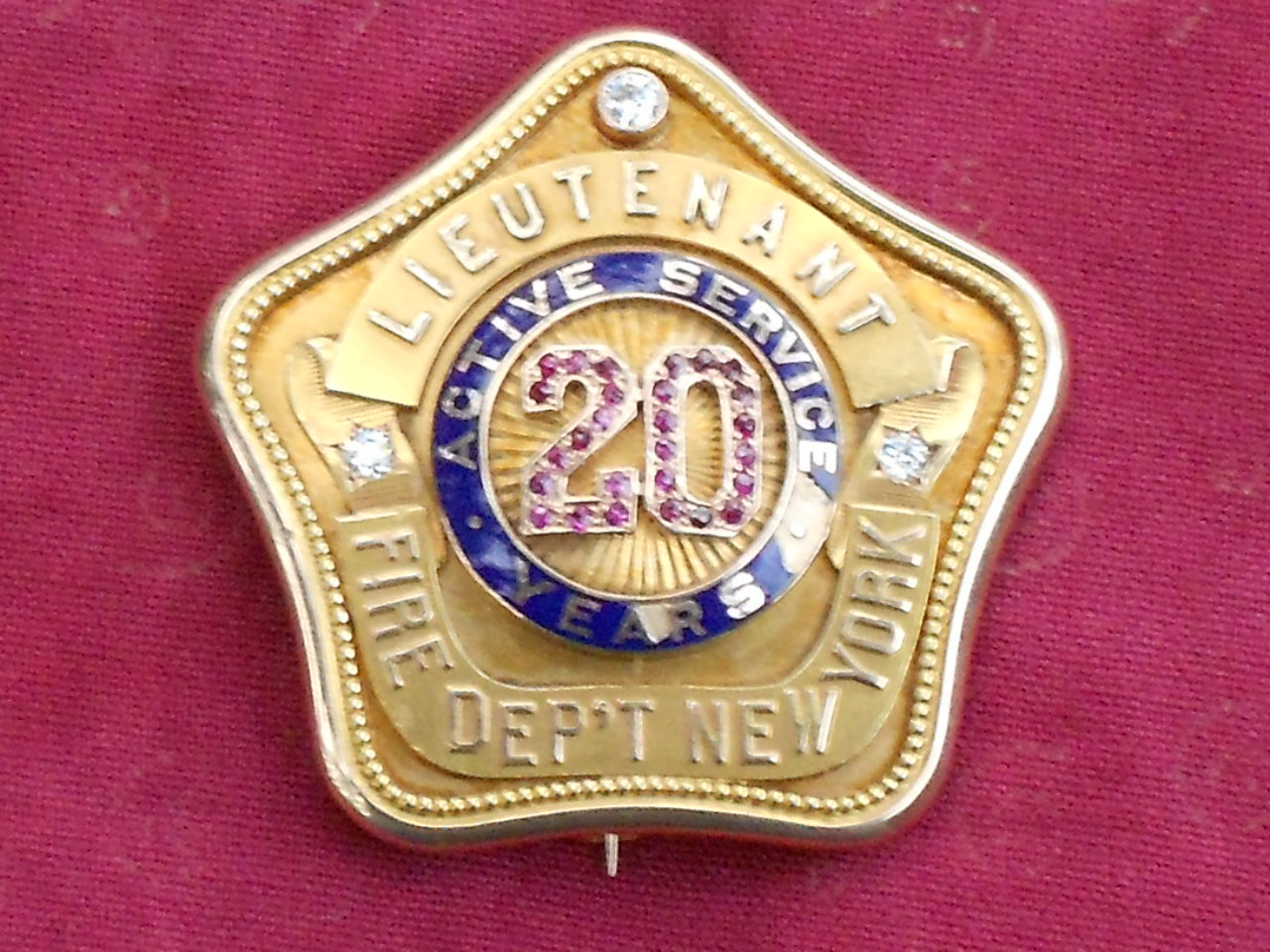 New York Fire Department Lieutenant Badge – Sold | Kurt House - Old ...